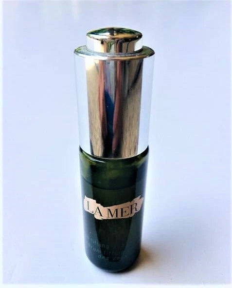 La Mer The Lifting Eye Serum for man and women unisex 0.5 Oz Serum 15 ML bottle